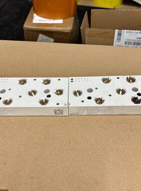 skiip82ac12it1skiip83ac12it