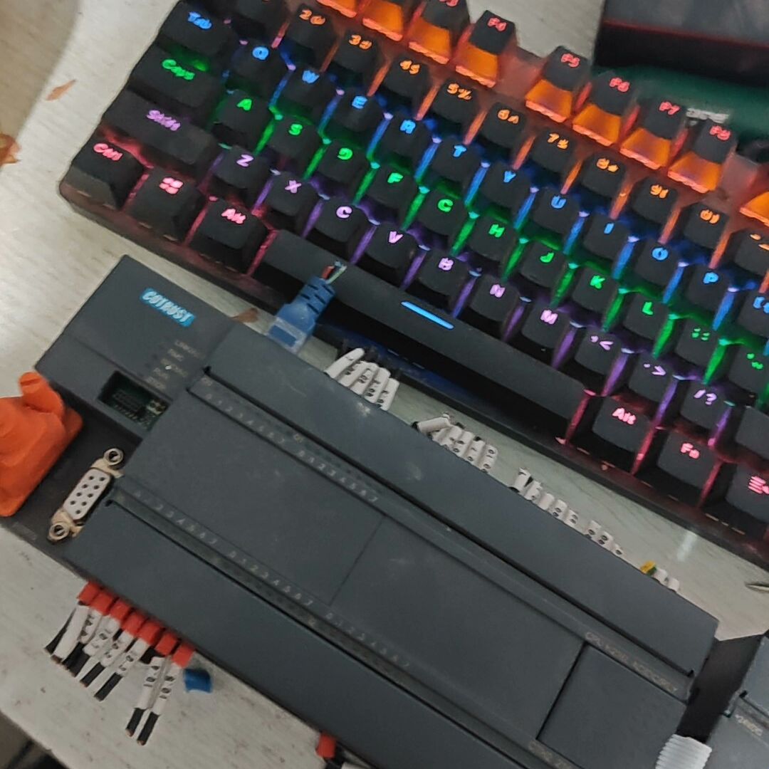 合信PLC 型号CPU H226L 型号CTH2 216-2