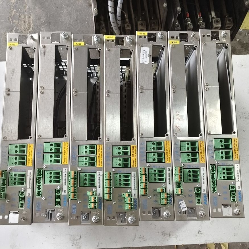 AMK驱动器 D-73230   KW2有2台30