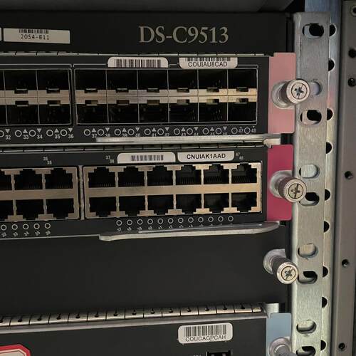 出Cisco DS-C9513、DS-X9530-SF2AK