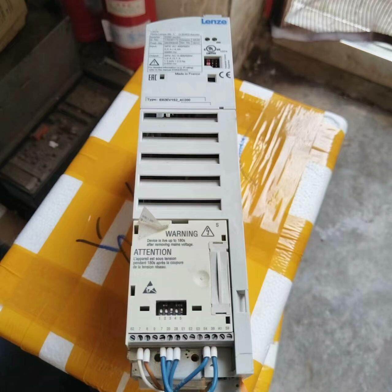 E82EV152-4C200拆机伦茨变频器1.5KW