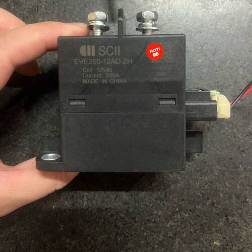 新能源汽车西艾继电器 12v250A EVE250-12AD