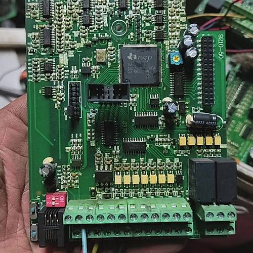 变频器主板9210-50 实物拍摄 成色如图。型号清晰