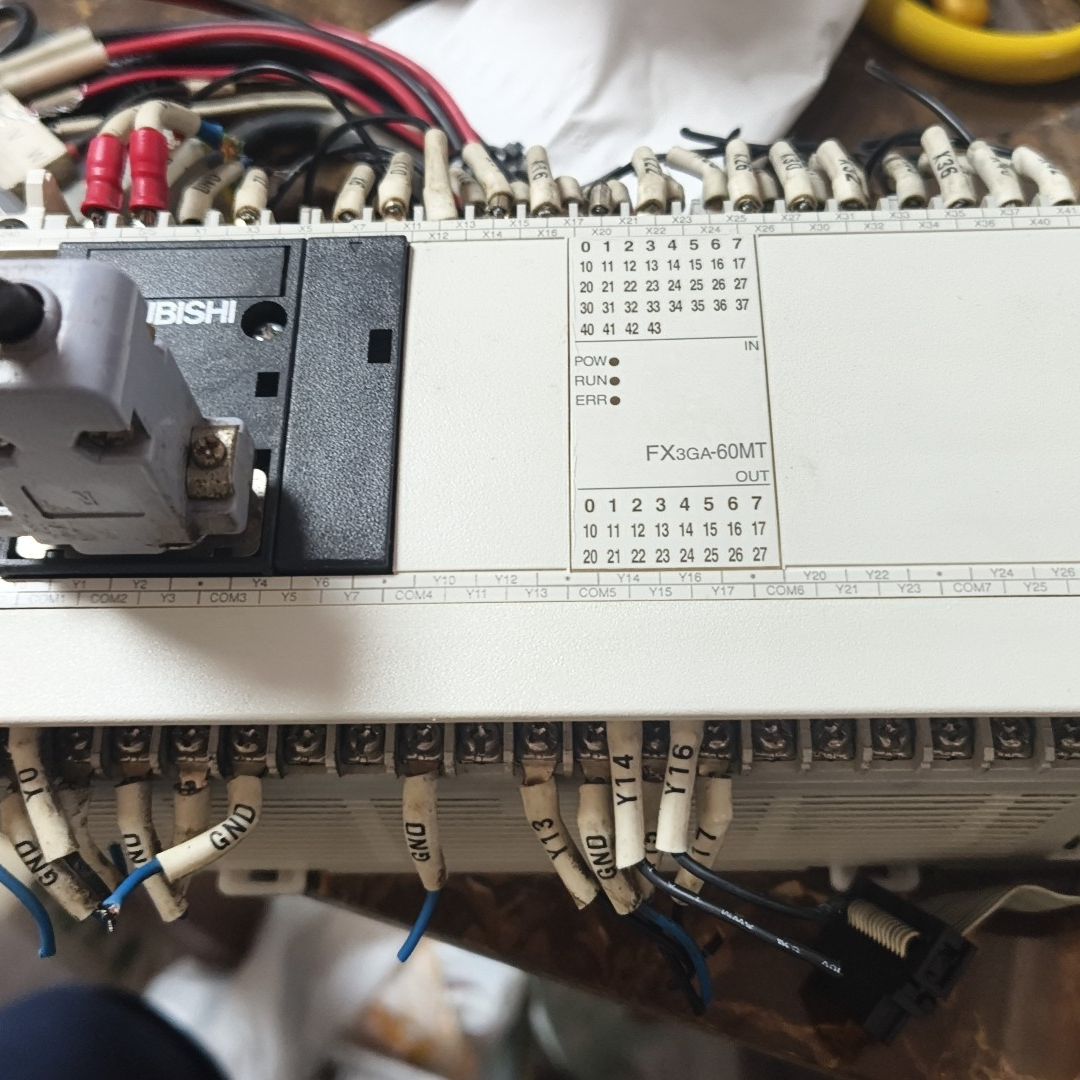 三菱PLC 型号FX3GA-60MT-CM 带FX2N-2A