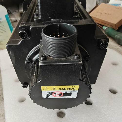 台达伺服电机ECMA-KA1320RS 2KW 新的没有