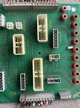 林肯电梯插件板LCM600-KZG 实物如图所示。绿色PCB