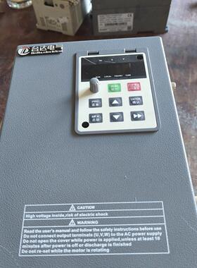 台达变频器V8 4T 11R0GB 11kW 380V实物图