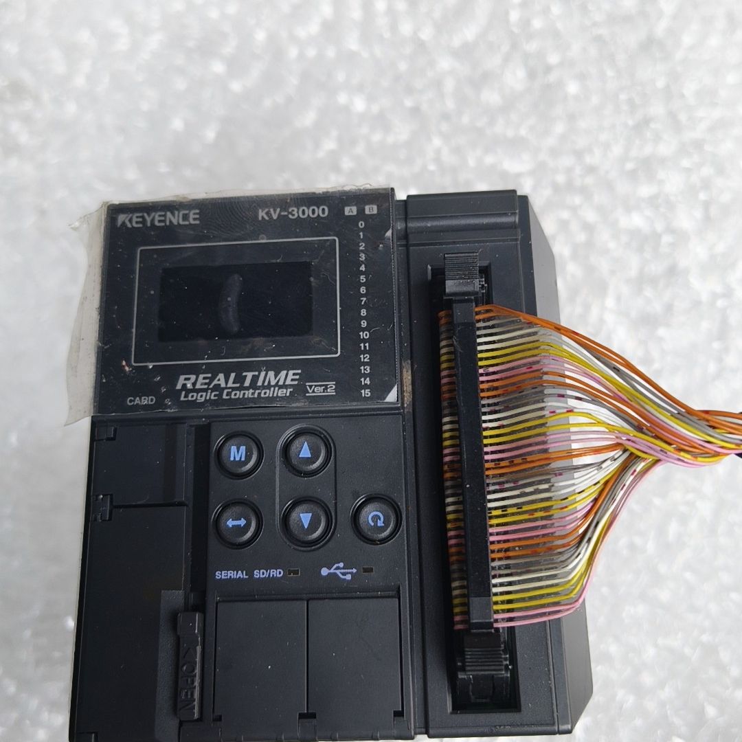 基恩士PLC 型号KV-3000 Ver2版本 实物拍摄。成