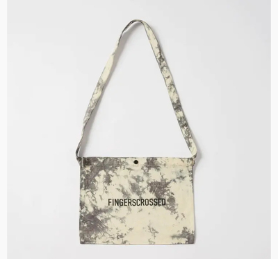 捏手指FINGERSCROSSED #MUSETTE BATIK蜡染骑行斜挎小布袋 补给包