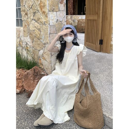 温柔风休闲飞飞袖气质连衣裙2026新款女夏季宽松显瘦度假风长裙