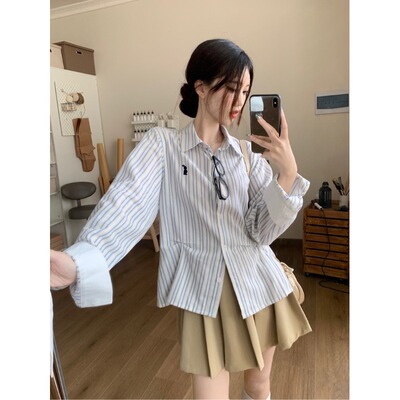 设计感刺绣蓝色条纹衬衫女早春新款慵懒休闲宽松收腰显瘦衬衣上衣