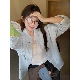 小众蝴蝶结刺绣韩系蓝色条纹衬衫女春秋宽松慵懒风休闲薄衬衣上衣