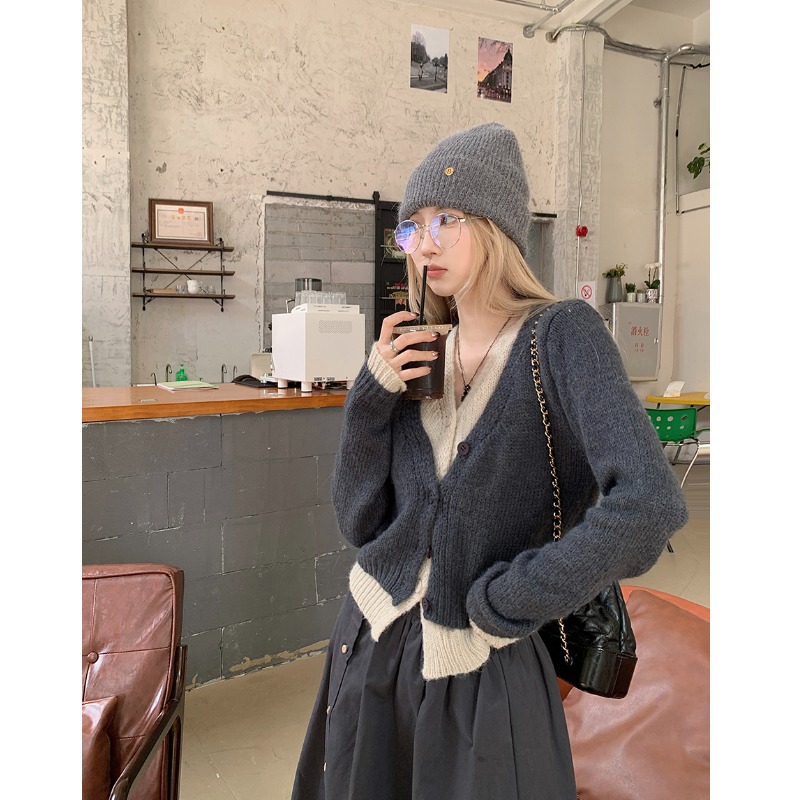 设计感假两件v领毛衣开衫女秋冬慵懒风早春薄款针织外套短款上衣