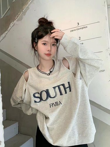 宽松慵懒露肩灰色圆领秋季卫衣