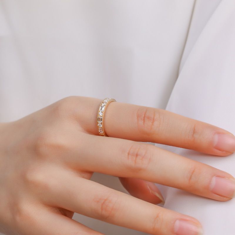 时尚通勤PT950镶培育钻戒指男女