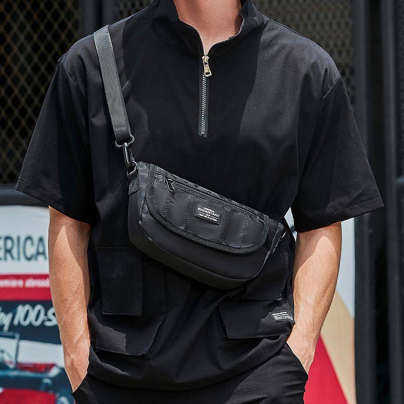 潮牌斜挎包男夏季ins日系小背包