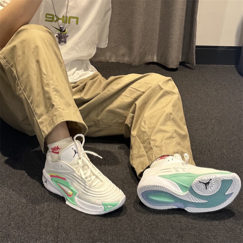 正品耐克JORDAN LUKA 3男子东契奇3代耐磨实战篮球鞋HQ5055-107