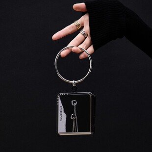 CASETiFY联名NUMBERING手机挂链A13手镯百搭腕环吊饰品珠宝光芒潮