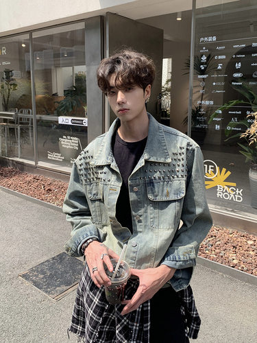 重工铆钉牛仔外套男2026秋冬季男模痞帅牛仔衣小众设计感工装夹克