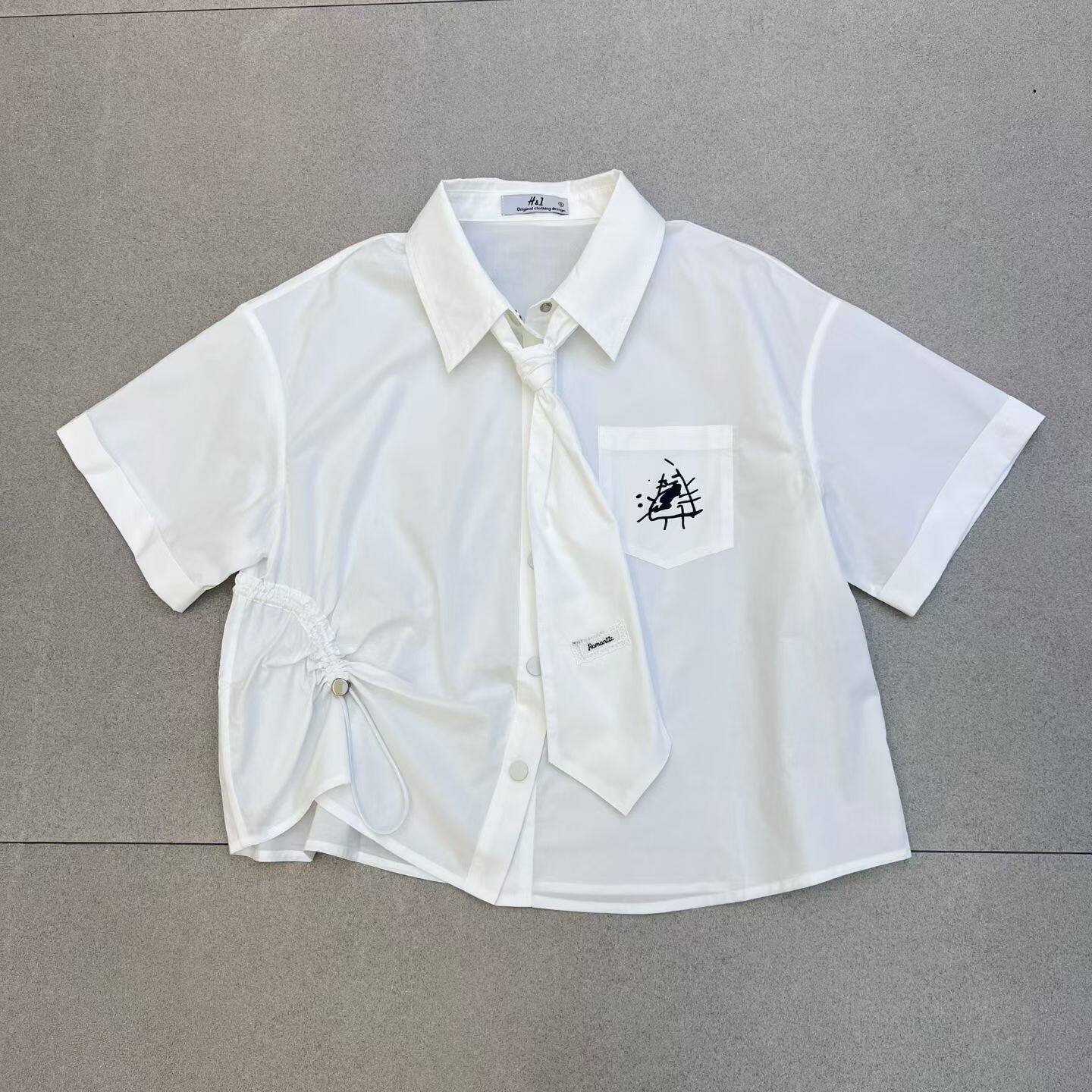 南油H&1欧洲站2026夏款欧韩翻领领带宽松减龄显瘦短袖T恤衬衫女