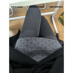 南京科曼服饰羽绒服灰色呢波点半身裙螺纹打底裤套装秋冬显瘦半身