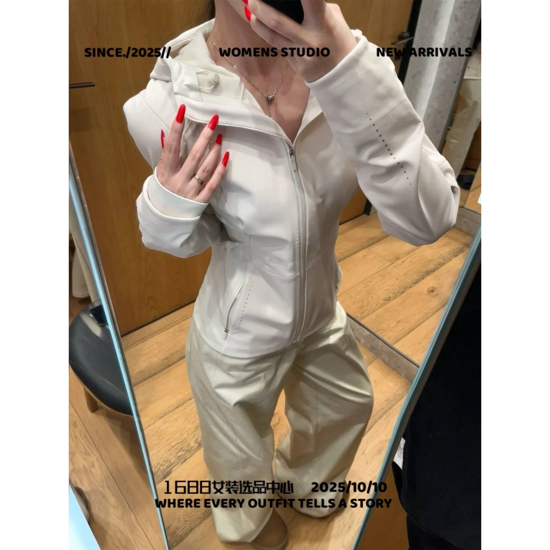 平湖羽绒服男春秋修身收腰软壳冲锋衣女款秋装新款外套小个子登山