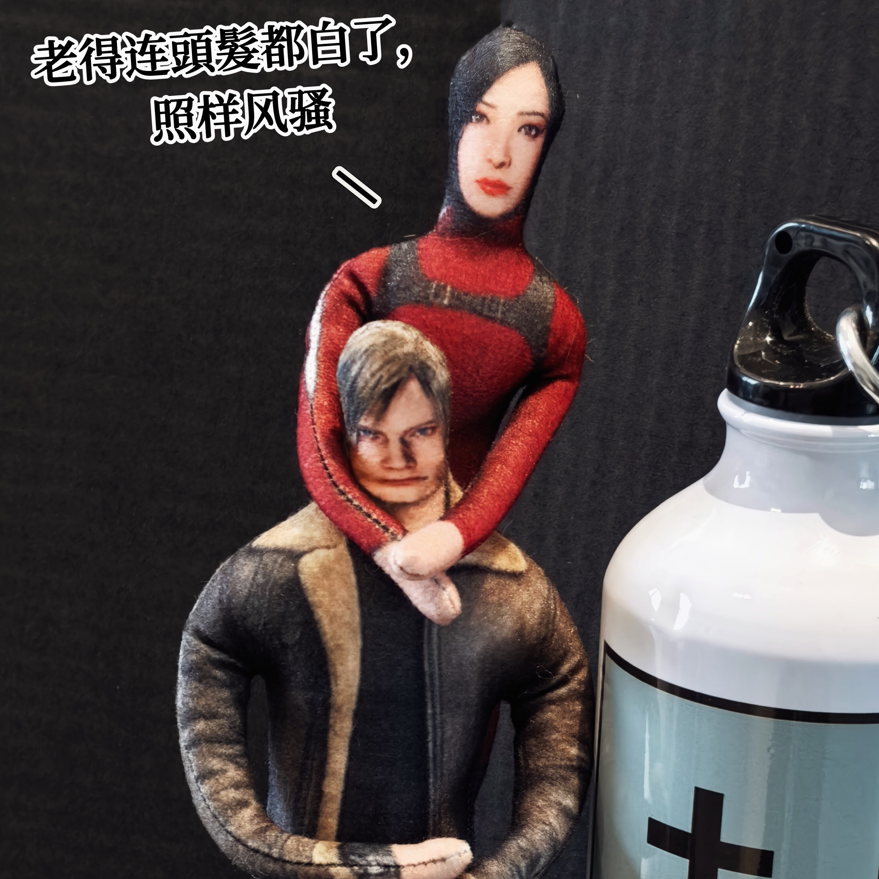 生化里昂艾达王老鼠玩偶摆件人偶图片