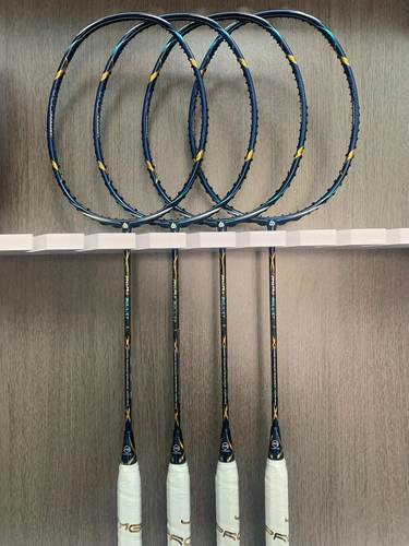 JMGPRO击破BZ羽毛球拍