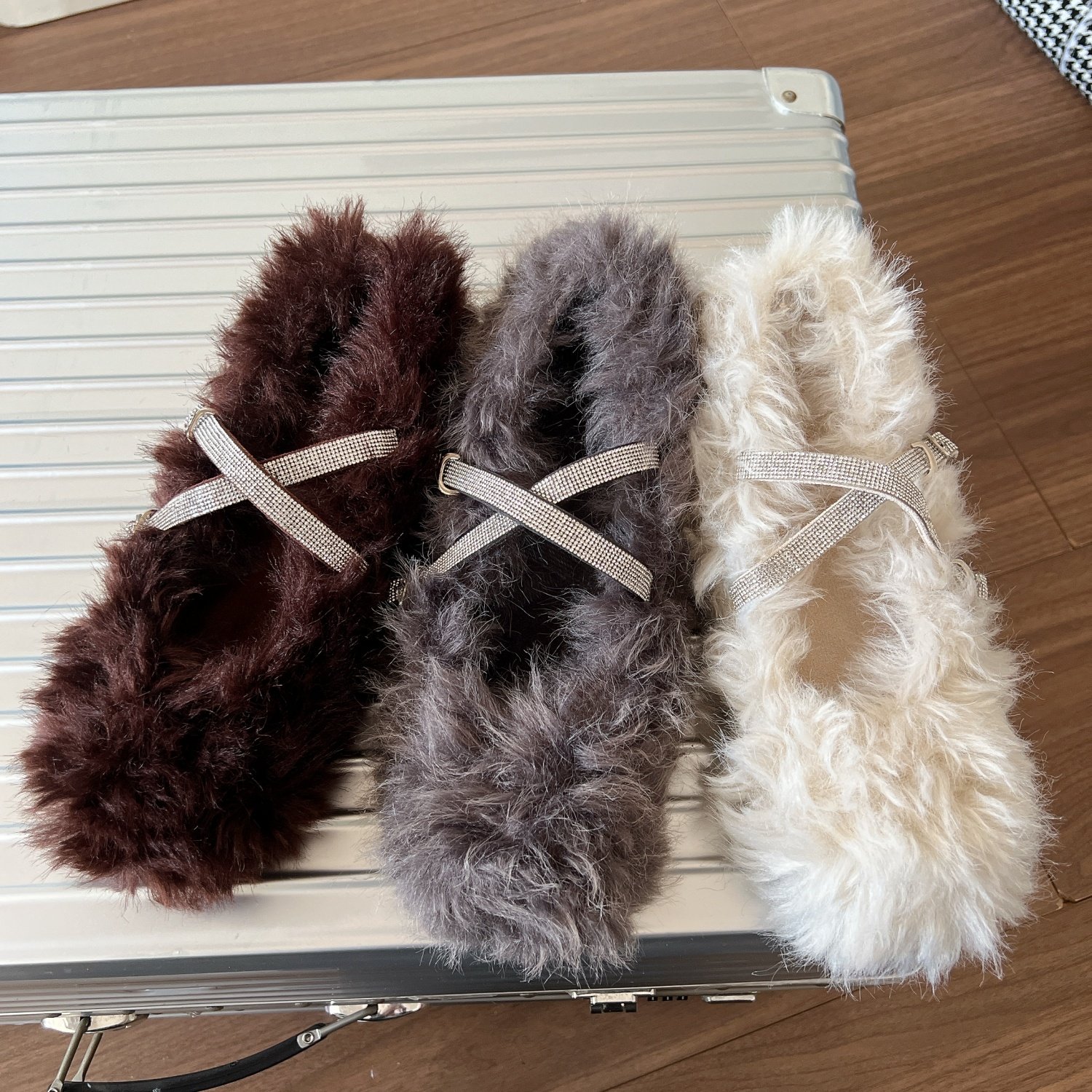 2026春季新款女鞋欧美风水钻交叉带毛毛鞋女平底内增高毛绒单鞋女,女鞋,浅口单鞋,淘宝优惠券,粉丝福利购,淘宝优惠卷