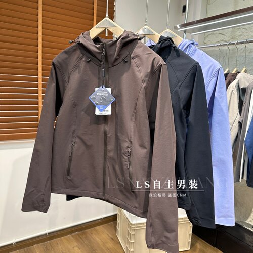 大厂订单！防风防泼水轻弹连帽软壳冲锋衣外套户外登山服夹克女秋