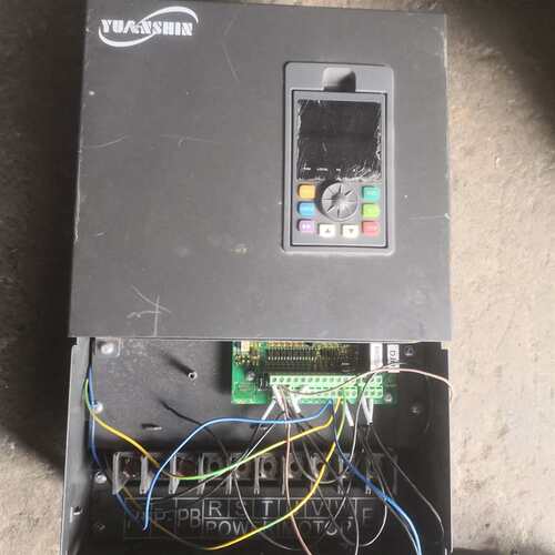 议价拆机源信变频器30KWG/37KWP无盖YX3000-4T0