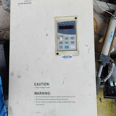 议价拆机富菱变频器DZB200P030.0L4B功能包好。