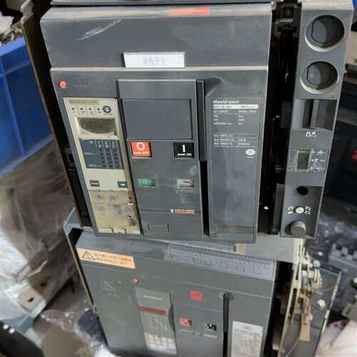 {议价}施耐德框架断路器 MT16