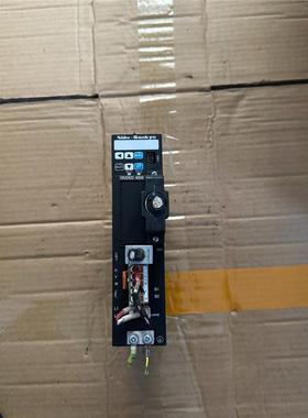 议价三协400w驱动器DA22422  底部有破损如图7 8所示