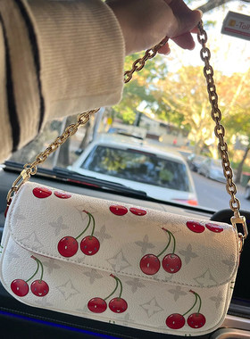 包包女式2025新款樱桃腋下百搭手提小方包链条包印花包高级感潮流