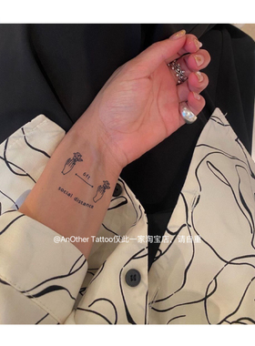 AnOther草本不反光创意字母社交距离手腕纹身贴买一送一防水持久