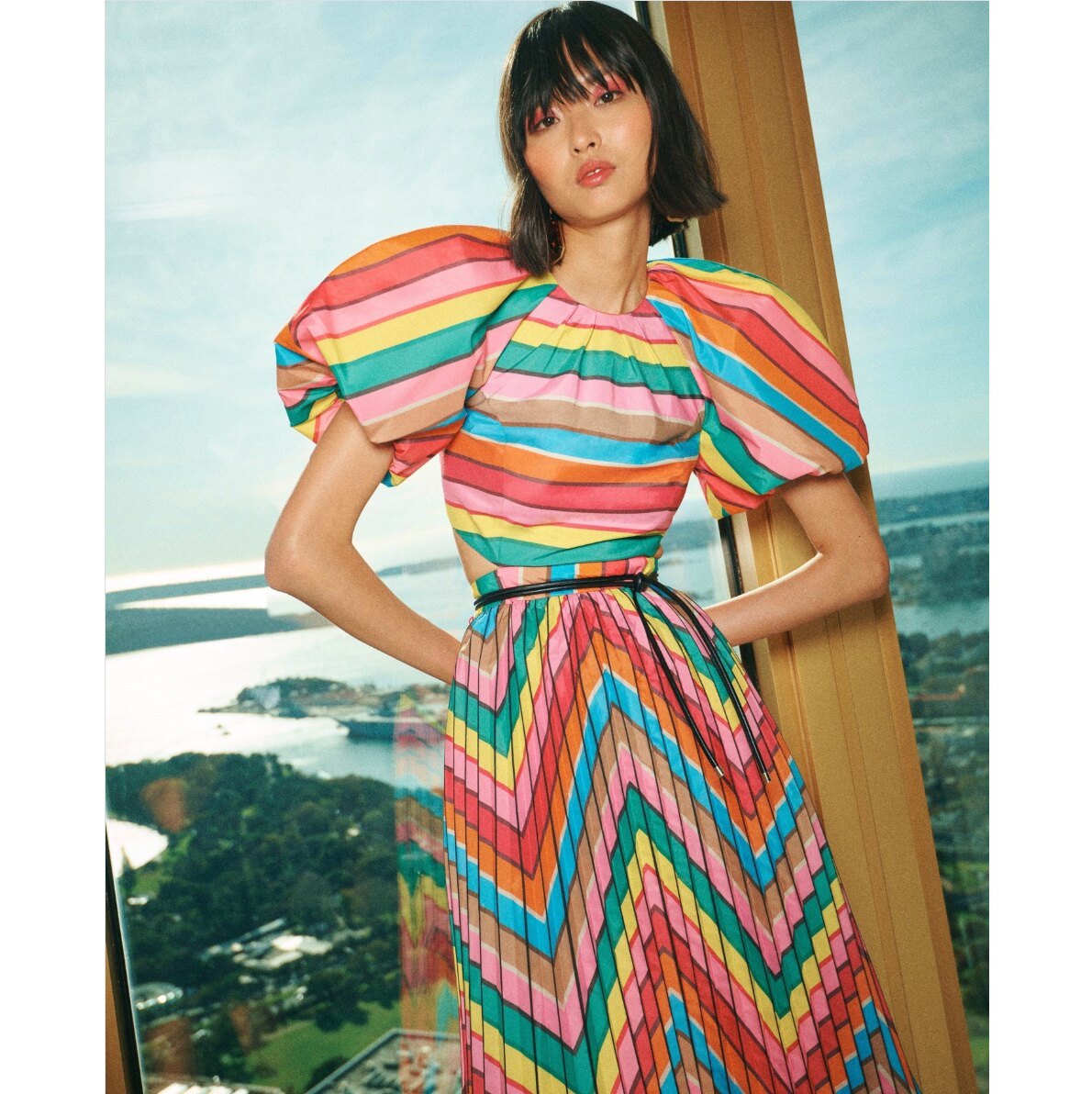 澳大利亚轻奢RV条纹露背连衣裙