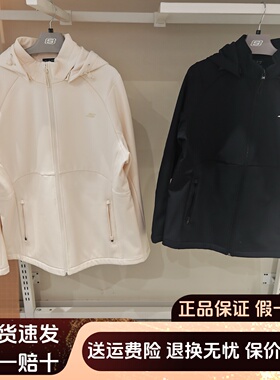 Skechers斯凯奇秋冬女款防风保暖舒适休闲梭织冲锋衣外套P126W081