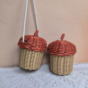 M02儿童时尚 斜挎包纯手工编织藤包创意松果包包迷你口红耳机包