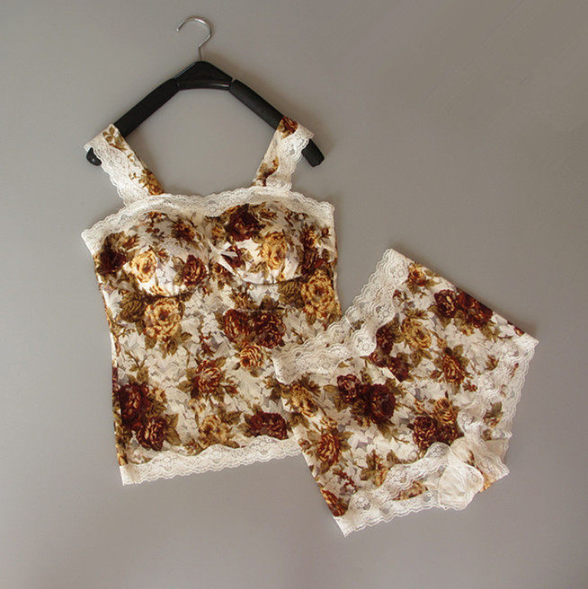 出日ben家居睡眠打底bra 性感蕾丝长款背心式无钢圈内衣文胸套装