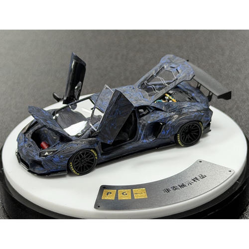 PGM 1/64 LB700 篮碳牛 合金 全开 仿真汽车模型