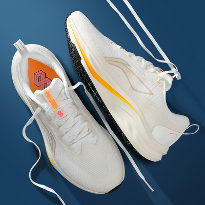 李宁赤兔8秋冬款跑步鞋男款2025新款加厚鞋面防泼水透气运动鞋