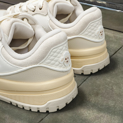 李宁布欧厚款板鞋女款2025冬季新款软底面包鞋舒适休闲鞋潮流女鞋