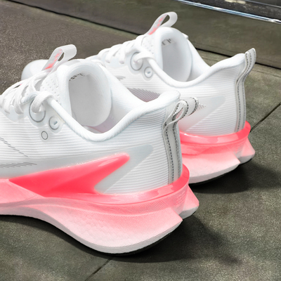 李宁秋冬款赤兔8pro跑步鞋女2025冬季新品加厚防泼水缓震运动鞋