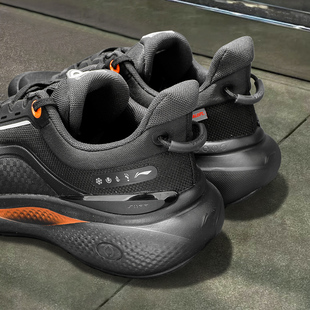 软弹减震跑步鞋 李宁SOFT运动鞋 防泼水潮流休闲鞋 新款 男2026春季