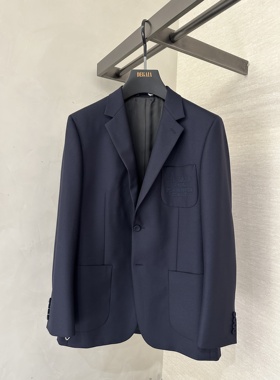 DEGAIA 25秋冬新款 男士时尚口袋字母刺绣休闲西服 DUHBAI010595