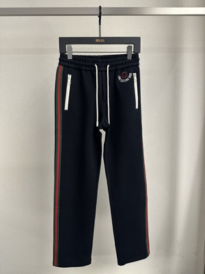 CNC 25秋冬新款 男士时尚字母logo刺绣侧边拼接休闲裤 811G3930AQ