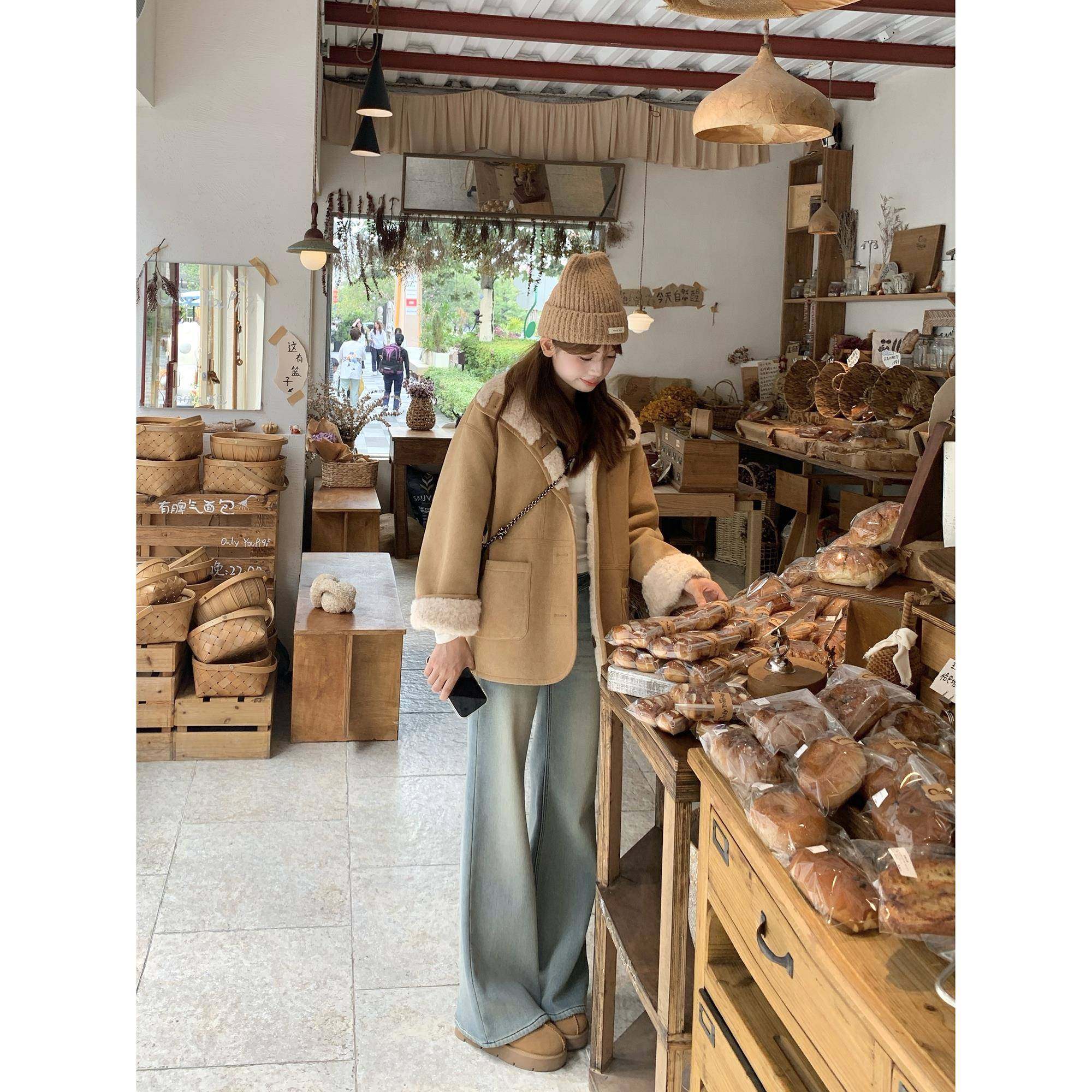 切糕自制小个子冬季长裤新款浅色裤子女加厚微喇喇叭裤加绒牛仔裤