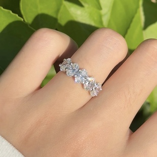 五公主 鸽子蛋排钻戒指人工培育钻石戒指PT950铂金钻石排戒椭圆