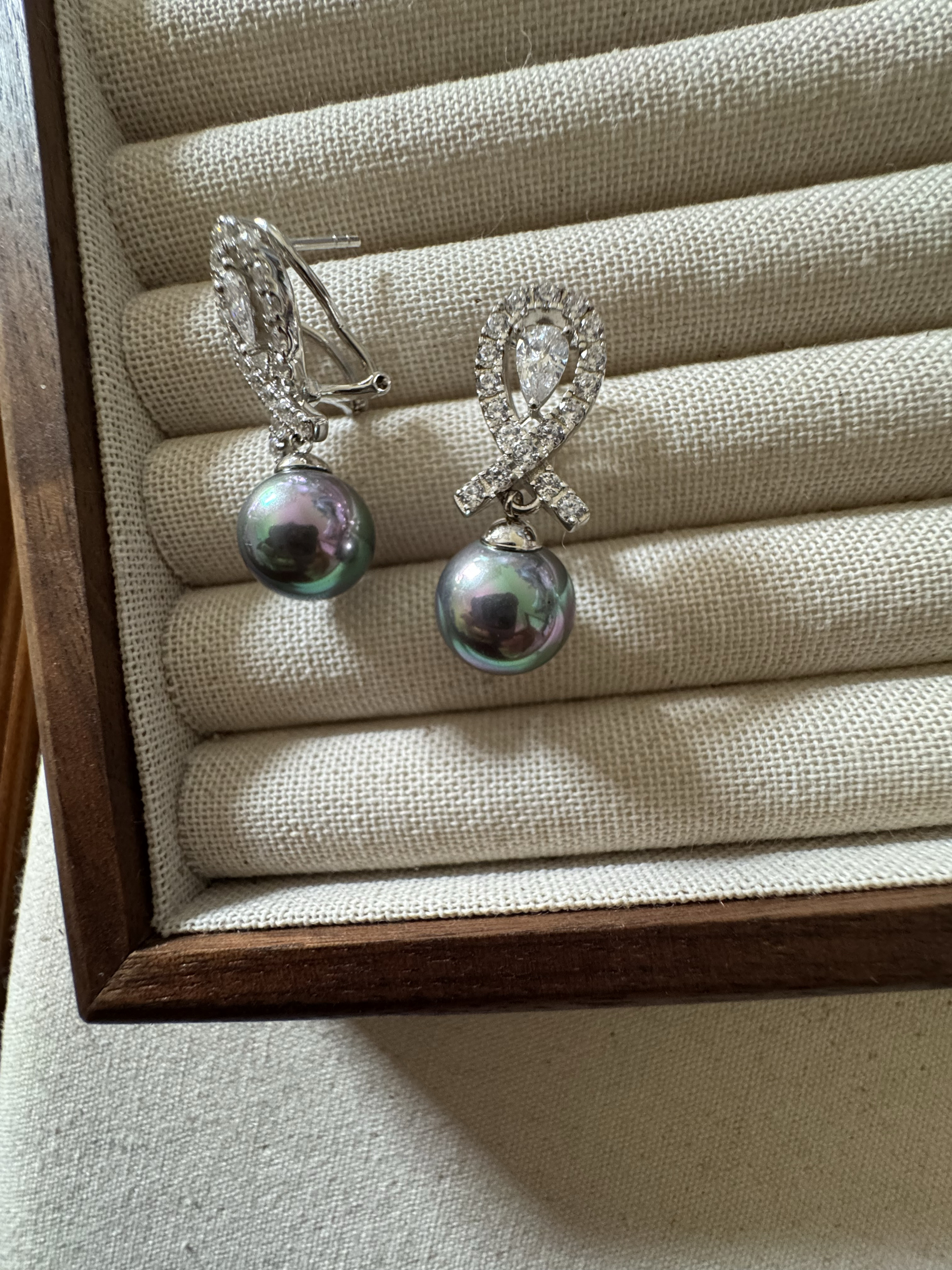 爱心蝴蝶结现货发西班牙耳钉正圆无暇极光高亮12mm耳环耳饰黑灰色